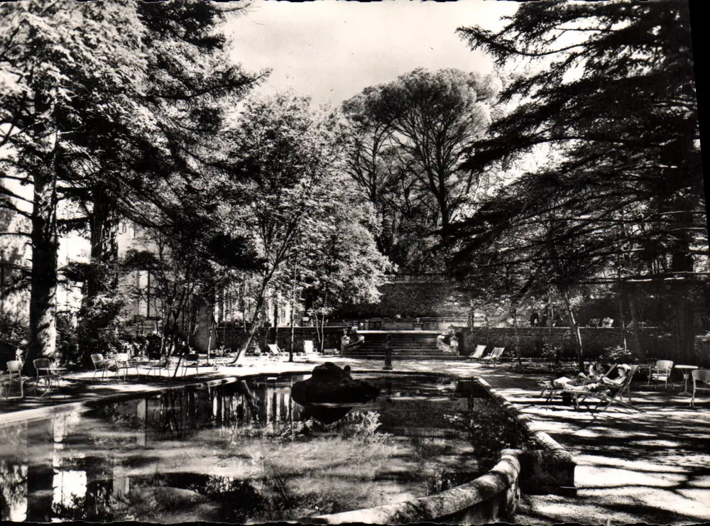 Parc du Château de Mont-Vert — Maison de Repos pour Dames et Jeunes Filles — Saint-Zacharie (Var) — Photographie Véritable - Vorderseite
