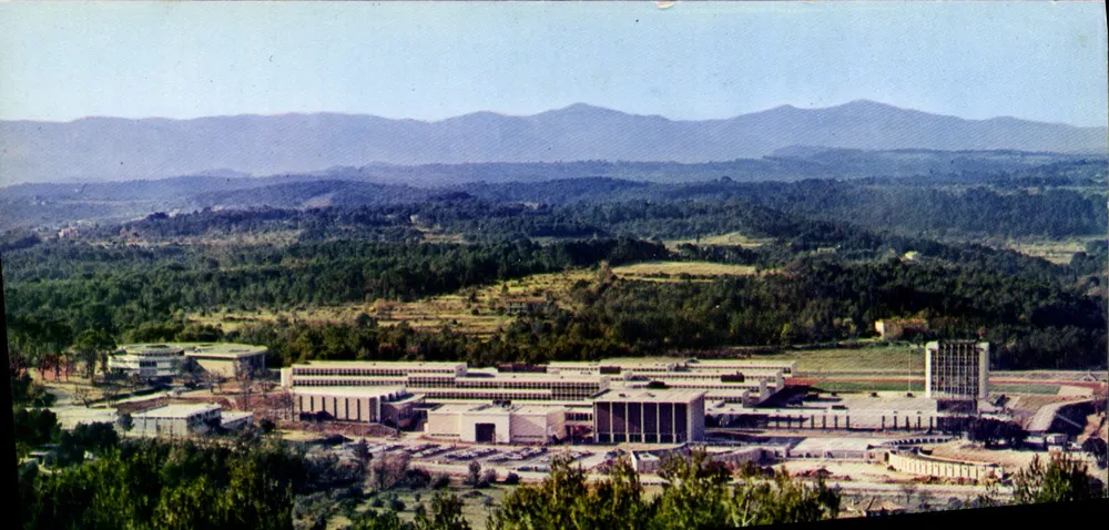 Draguignan (Var) — Escola de Artilharia — Vista geral — Editor: Impressor Mâcon - Frente