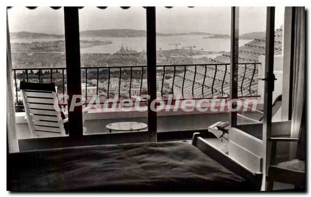 Panoramablick von einem Studio des Hotels-Restaurants La Tour Blanche — Super-Toulon (Var) — Foto H.-N. Vachon - Vorderseite