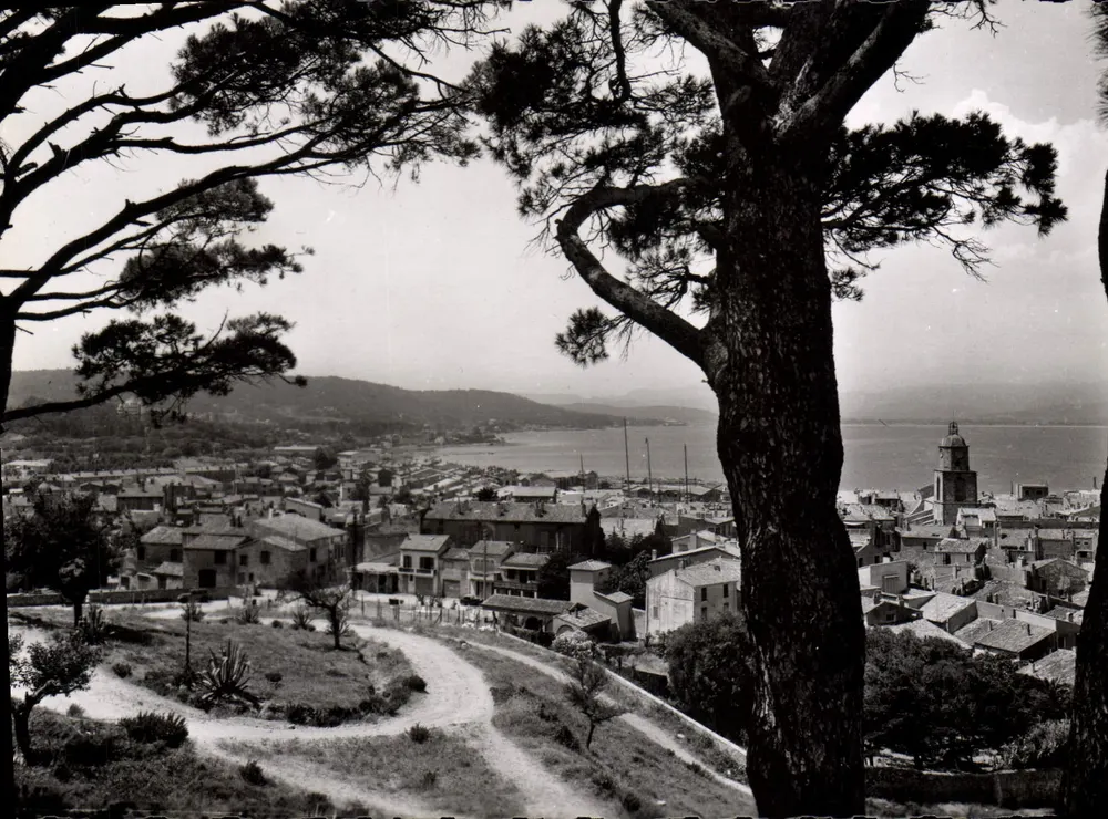 Saint-Tropez (Var) — Vista Geral — Sociedade de Edição da França, T.L. GA 74-36 - Frente