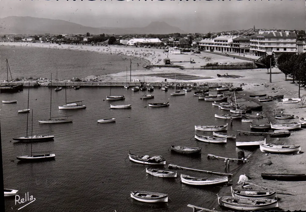 Fréjus-Plage und der Hafen von Saint-Raphaël — Edition Rella, n° 369 - Vorderseite
