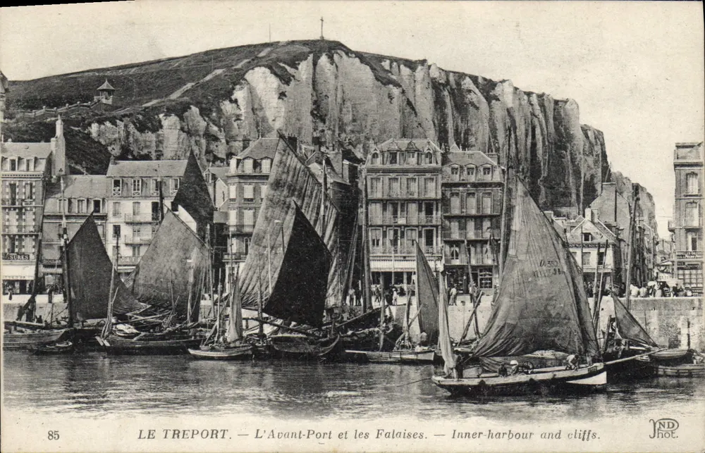 Le Tréport — Der Innenhafen und die Klippen — JND Phot. - Vorderseite