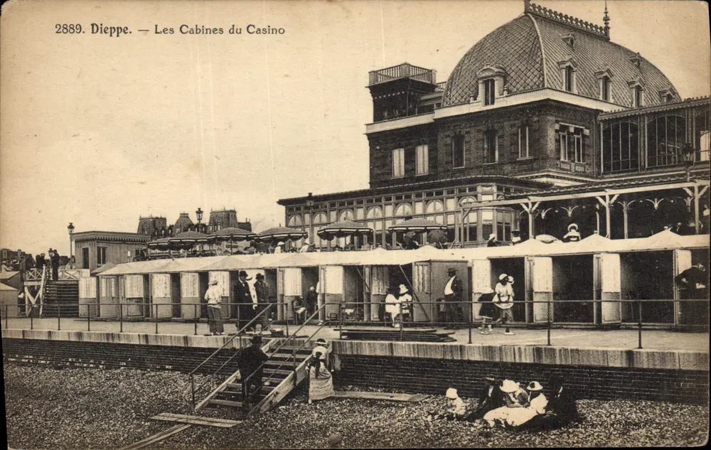Dieppe — As cabines do Casino — Editora: CPAdéCollection - Frente