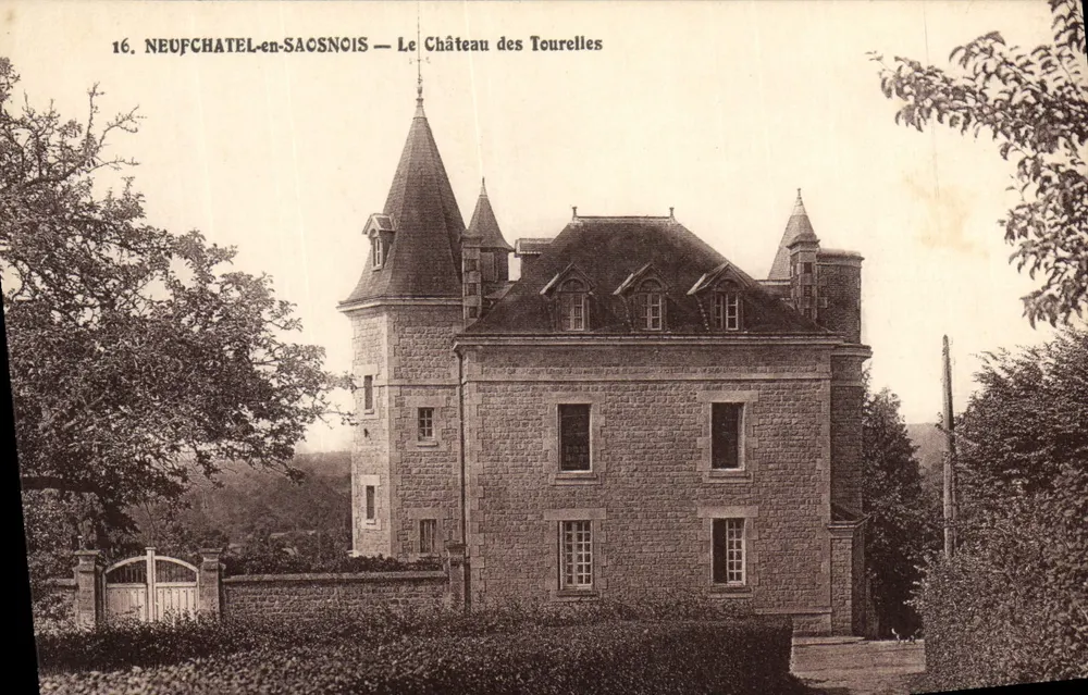 Neufchâtel-en-Saosnois — O Castelo das Torres — Editor F.L. Neufchâtel - Frente