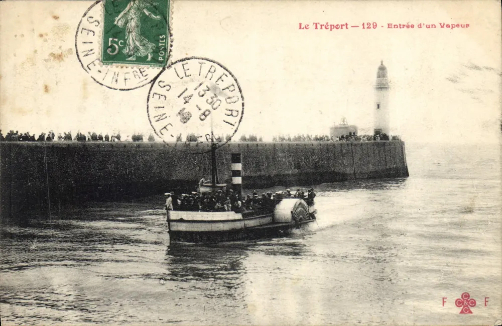 Le Tréport — 129 — Entrada de um Vapour — Editor F. F. - Frente