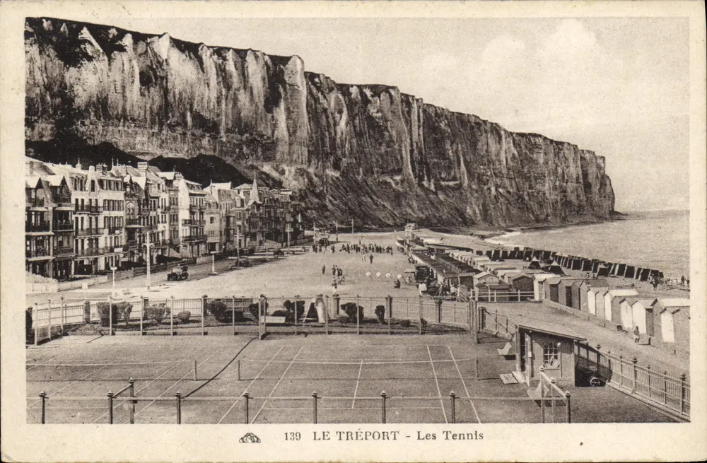 Le Tréport — Os Tênis — editor: 3e Ancienne des Arts Phénicieniques, n° 139 - Frente