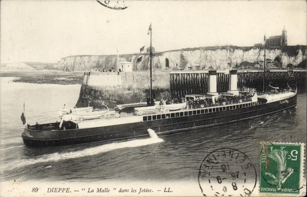 Dieppe — 'La Malle' nas Docas — LL. - Frente