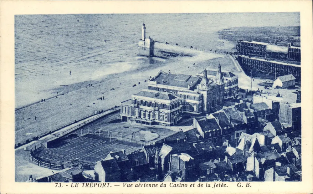 Le Tréport — Luftbild des Casinos und der Mole — G.B. Nr. 73 - Vorderseite