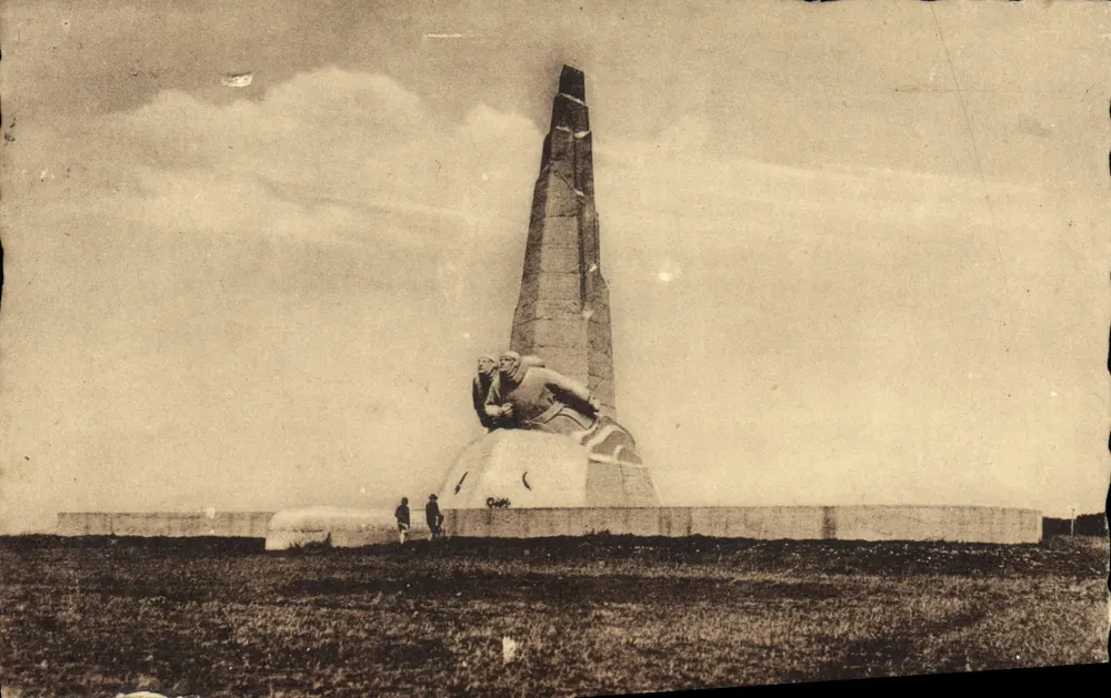 Denkmal Nungesser und Coli — Étretat (Seine-Inférieure) — Photo Le Bouchier - Vorderseite