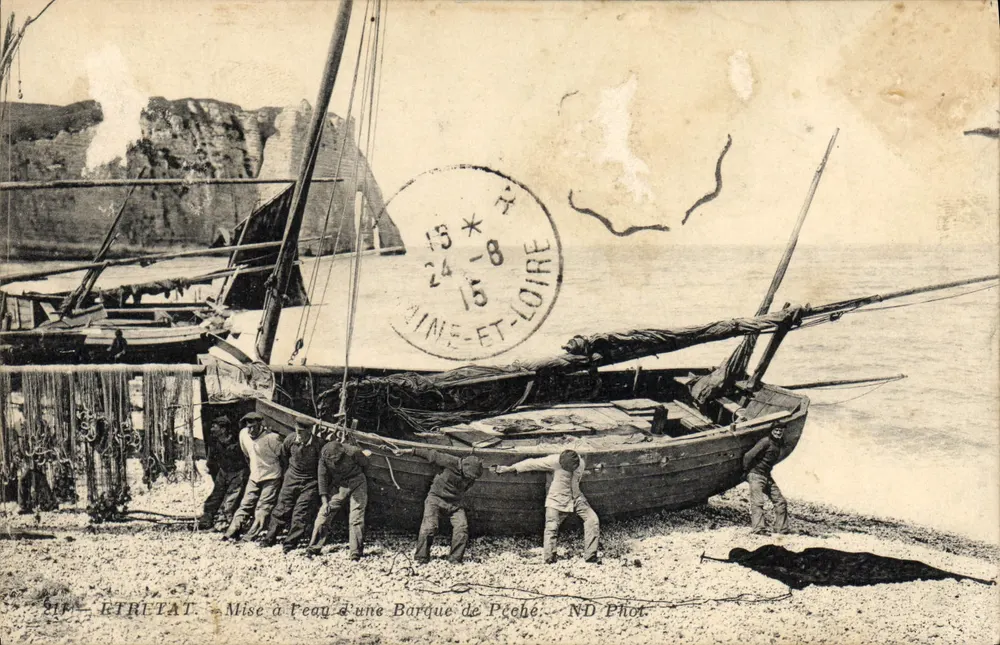 Etretat — Lançamento de uma Barca de Pesca — ND Phot - Frente
