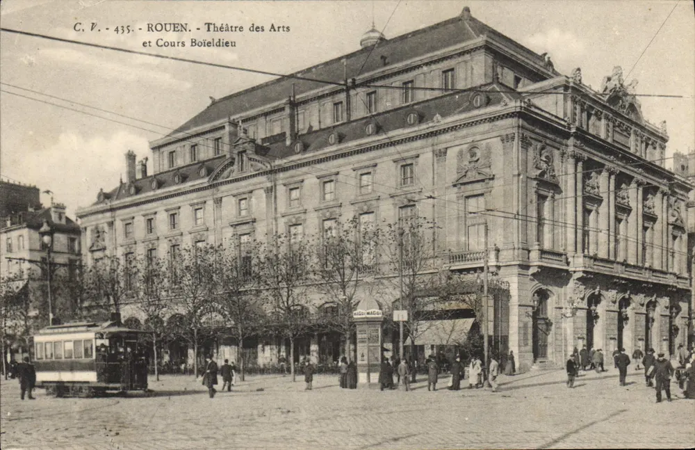 Rouen - Teatro dos Artes e Cours Boieldieu — C.V. 435 - Frente