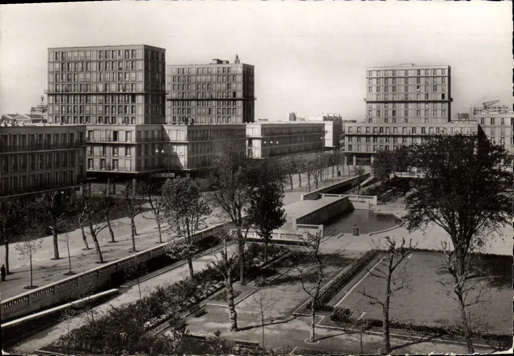 Place de l'Hôtel de Ville — Le Havre — editor desconhecido, número de série não visível - Frente