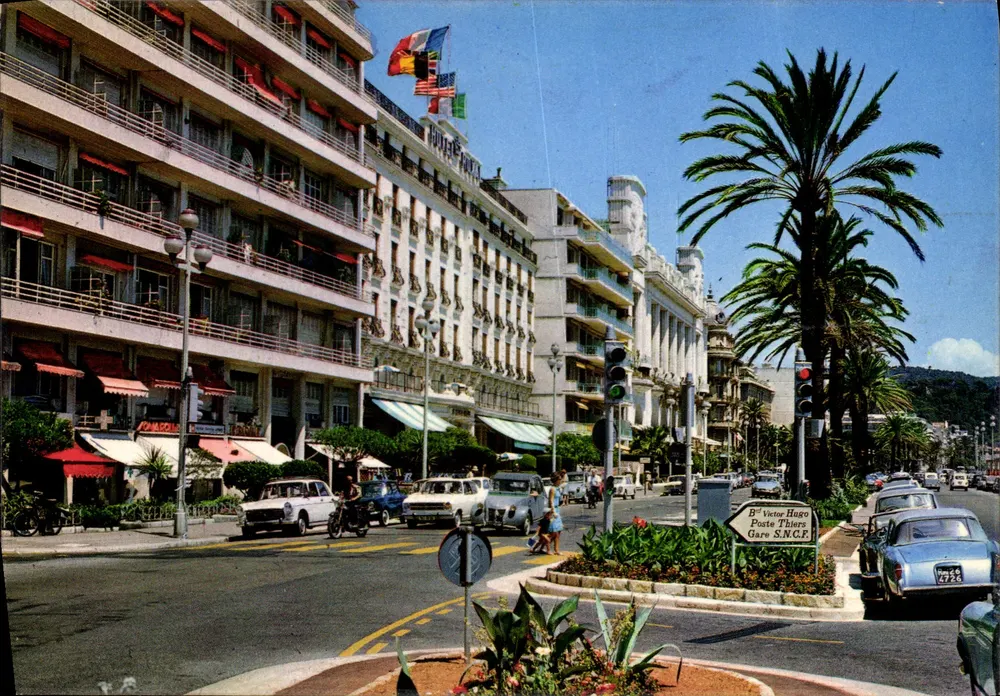 Ansicht der Promenade des Anglais in Nice — Verlag Y. P. A. NICE, Nr. 2 - Vorderseite