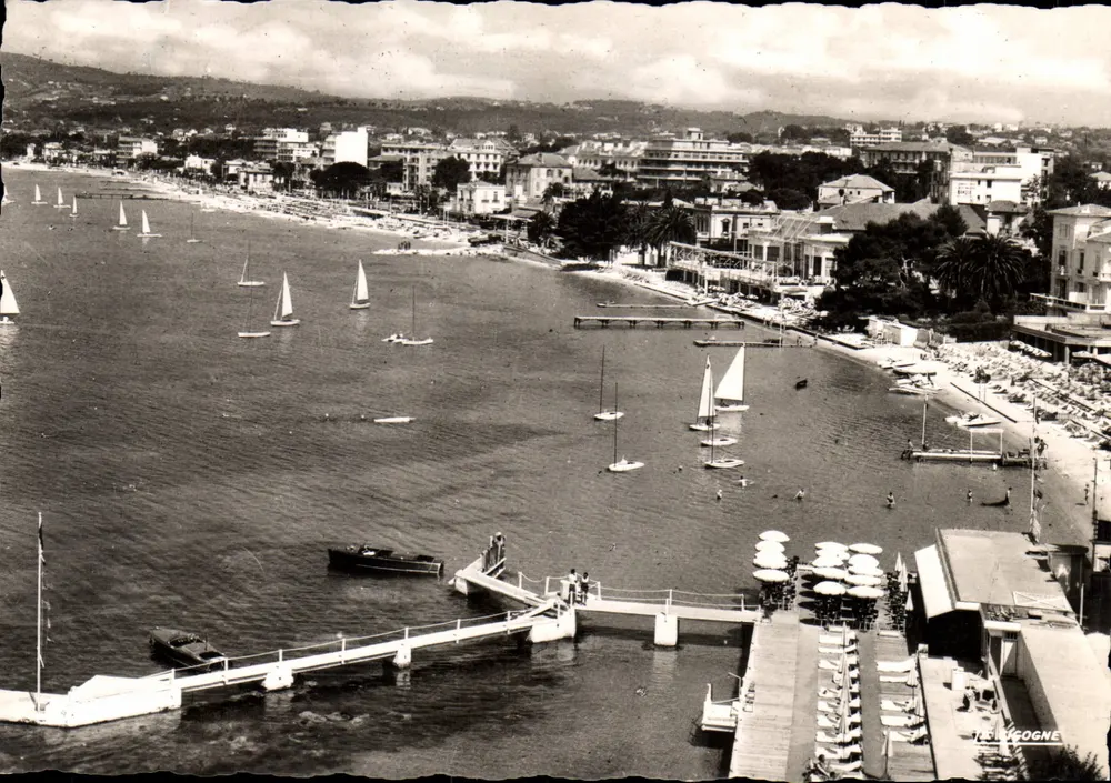 Vista geral de Juan-les-Pins — editor L. V. Cogne, n° 6.997.07 - Frente