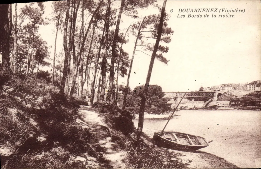 Douarnenez (Finistère) — I Margini del fiume — J. Mozais, edito 18, Avenue du Coteau - Nantes - Recto