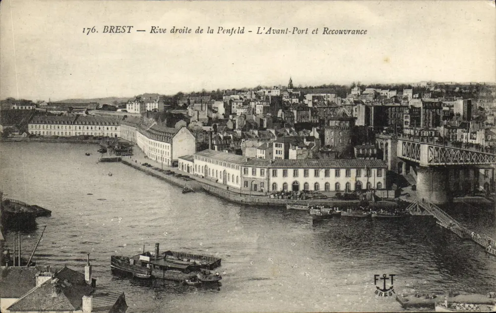 BREST — Rechte Seite der Penfeld — Der Avant-Port und Recouvrance — F.T. BREST - Vorderseite