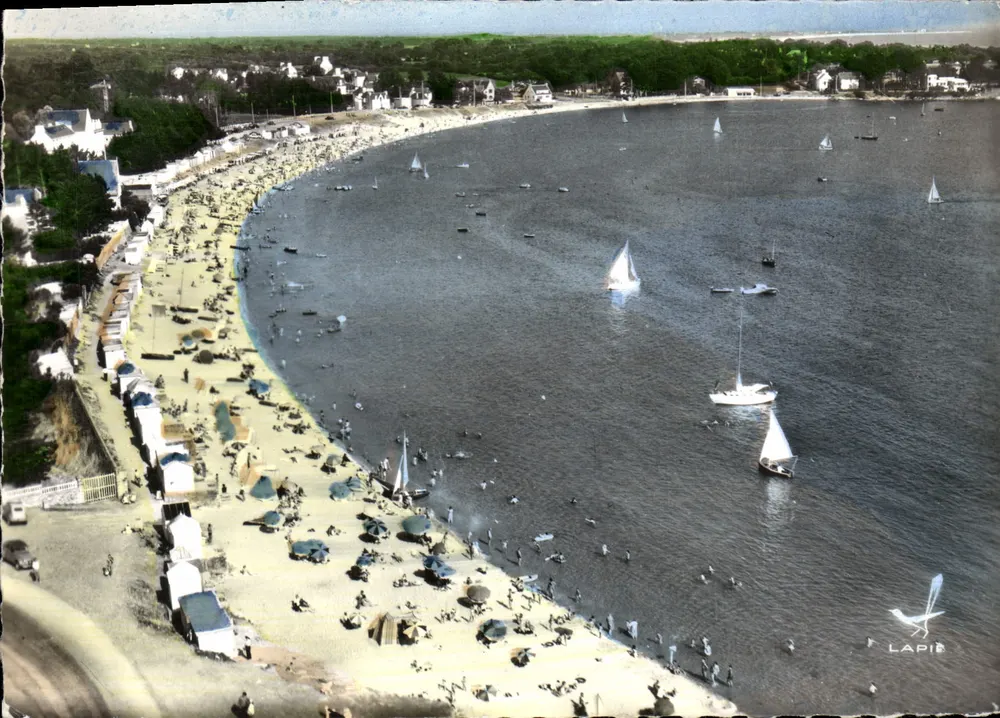A Grande Plage em Benodet (Finistère) — vista aérea — editada por Lapie - Frente