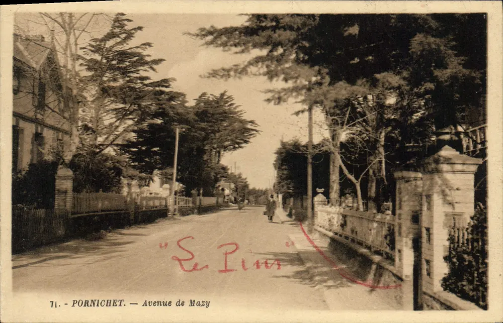 Pornichet — Avenida de Mazy — 'Les Pins' - Frente