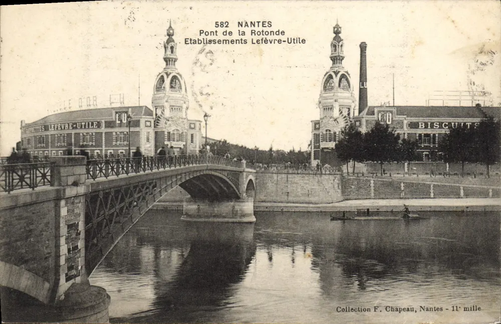 Brücke der Rotonde — Nantes — Établissements Lefèvre-Utile - Vorderseite
