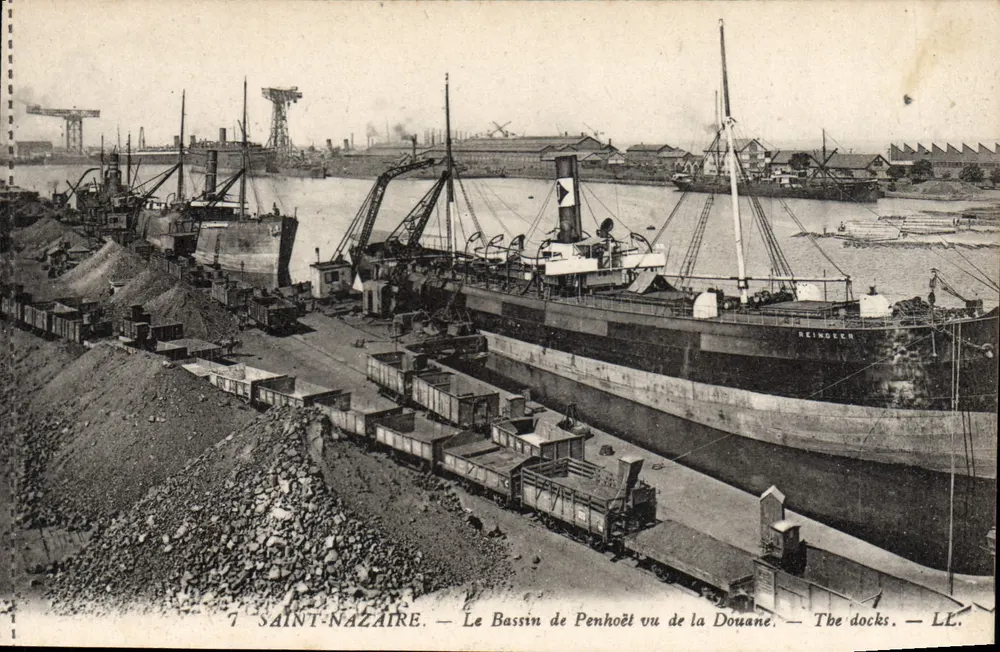 Saint-Nazaire — Der Penhoët-Hafen von der Zollstelle aus gesehen — LL. - Vorderseite