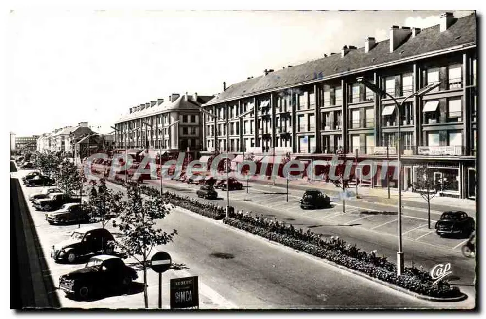 Ansicht der rue de la République in Saint-Nazaire — Verlag 'REAL-PHOTO' und Nr. 8 - Vorderseite