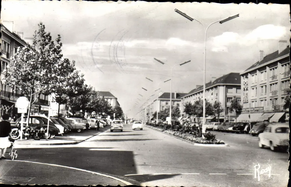 Saint-Nazaire — Avenue de la République — F. Chapeau, Verlag - Vorderseite