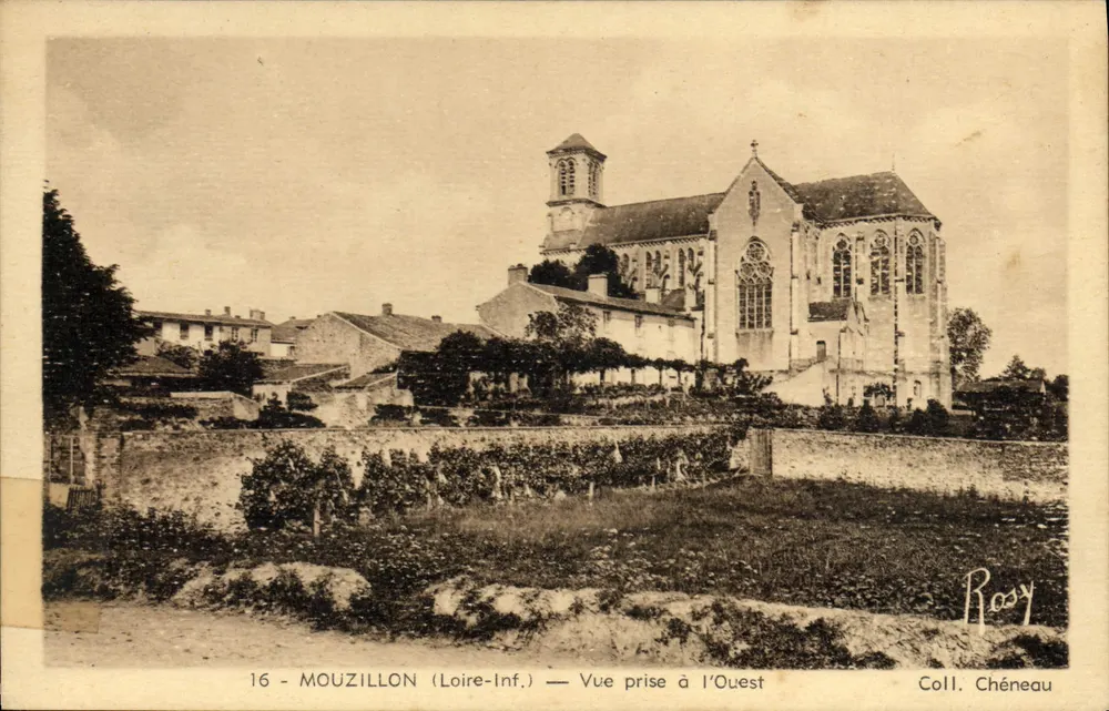MOUZILLON (Loire-Inf.) — Ansicht vom Westen — Coll. Chéneau - Vorderseite