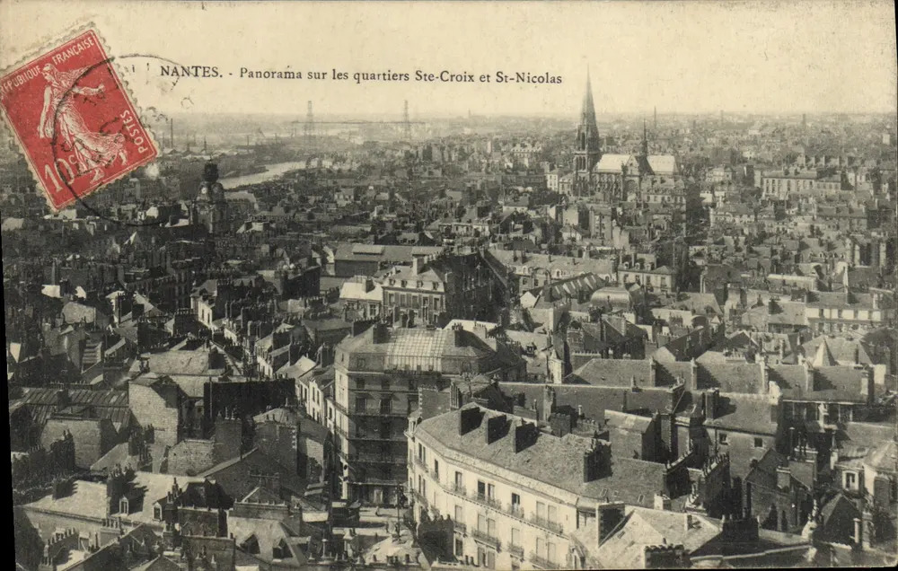 Nantes - Panorama der Viertel Ste-Croix und St-Nicolas — Verleger nicht sichtbar, Seriennummer nicht lesbar - Vorderseite