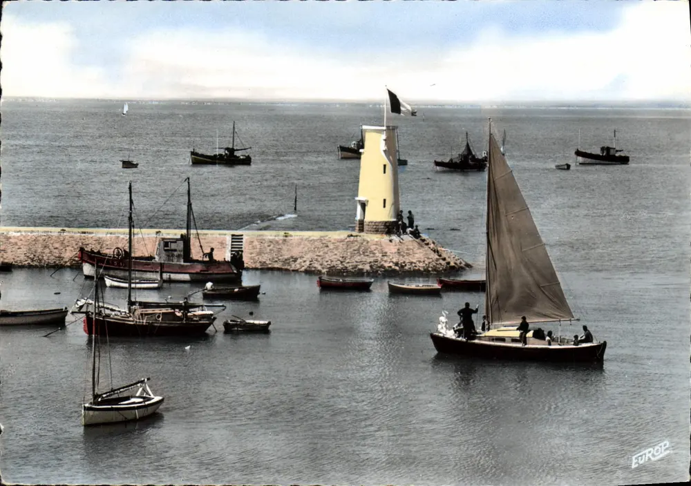 Piriac-sur-Mer — Ansicht des Hafens, der Mole und des Leuchtturms — Édition de l'Europe - Vorderseite
