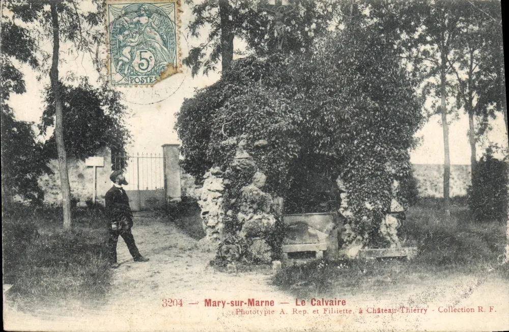 Mary-sur-Marne — O Calvário — Fototipia A. Rep. e Filiiette, em Château-Thierry - Frente
