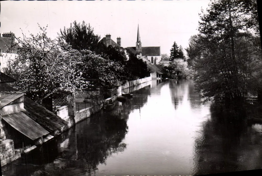 Souppes-sur-Loing — Blick auf die Brücke — Éditions La France Artistique Reprod. n° 147 B - Vorderseite
