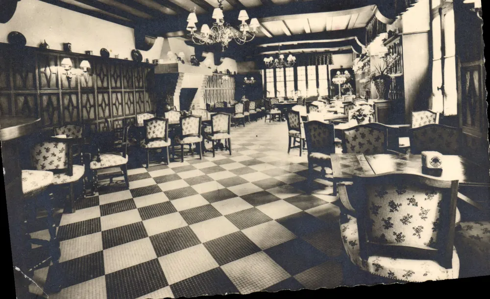 Der Große Salon — Die Pleiaden — Photo Edition Fontainebleau - Vorderseite