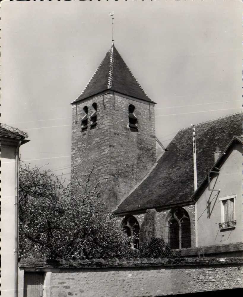 La Celle-sur-Seine — Die Kirche — Authentische Fotografie J.F.M. - Vorderseite