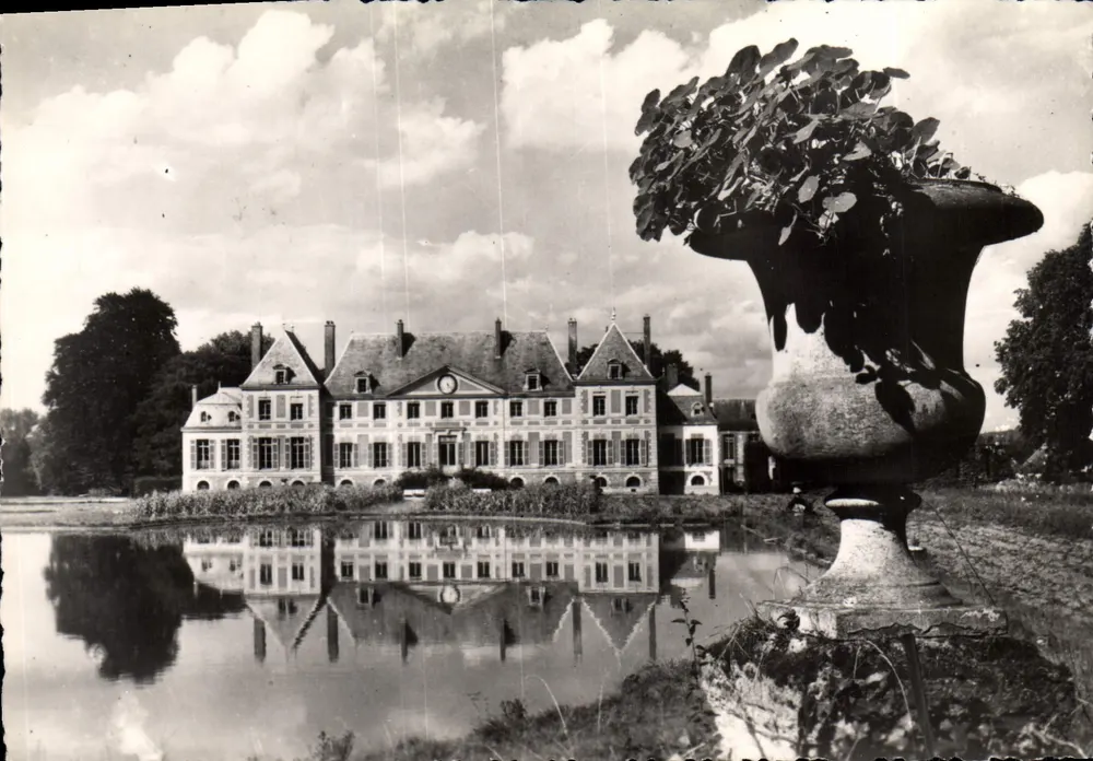 Castelo de Guermantes — S.-et-M. — Washington Collection - Frente