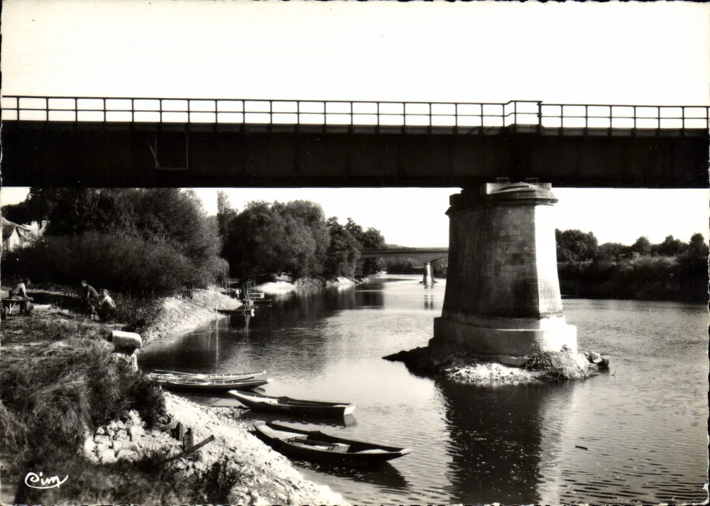 Mary-sur-Marne — Margens da Marne — Conibiers 'CIM' - Frente
