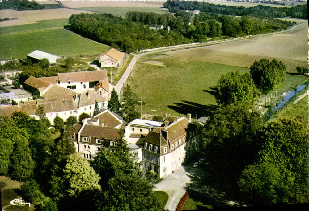 Schloss Amillis — Luftbild — Verleger Dany - Vorderseite