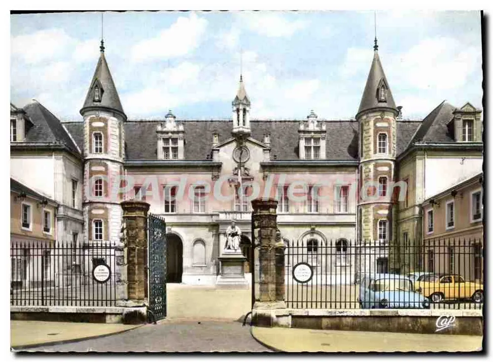 Castelo de Melun — vista geral — editor Cap - Frente