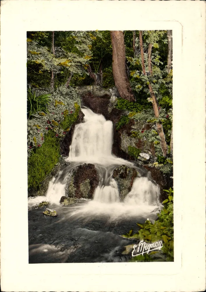 Kaskade des Petit-Moulin — Perthes-en-Gatinais — Verlag E. Mignon - Vorderseite