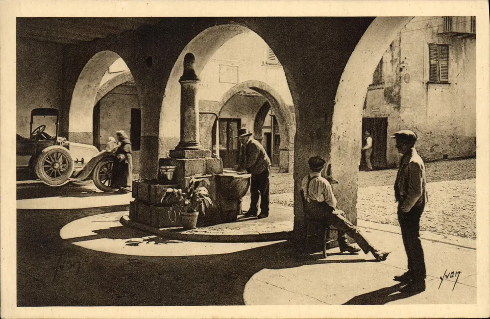 Sospel (Alpes-Maritimes) — Arcaden und Alte Fontäne — Éditions d'Art Yvon, Paris - Vorderseite
