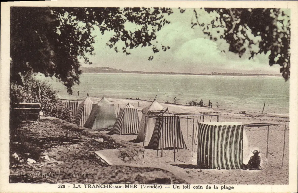 LA TRANCHE-sur-MER (Vendée) — Ein schöner Teil der Strandpromenade - Vorderseite