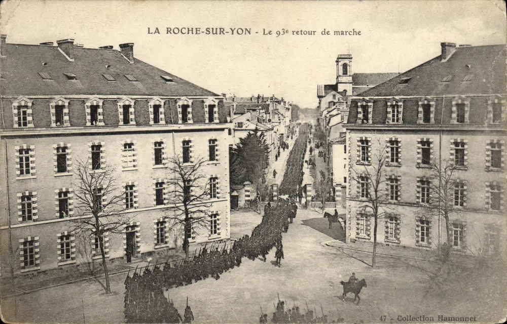 La Roche-sur-Yon — O 93º retorno de marcha — Coleção Hamonnet n°47 - Frente
