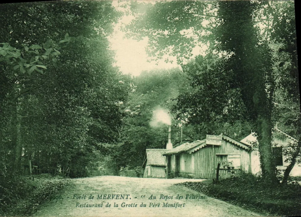Wald von MERVENT — Restaurant der Grotte des Père Montifort — Au Repos des Pèlerins - Vorderseite