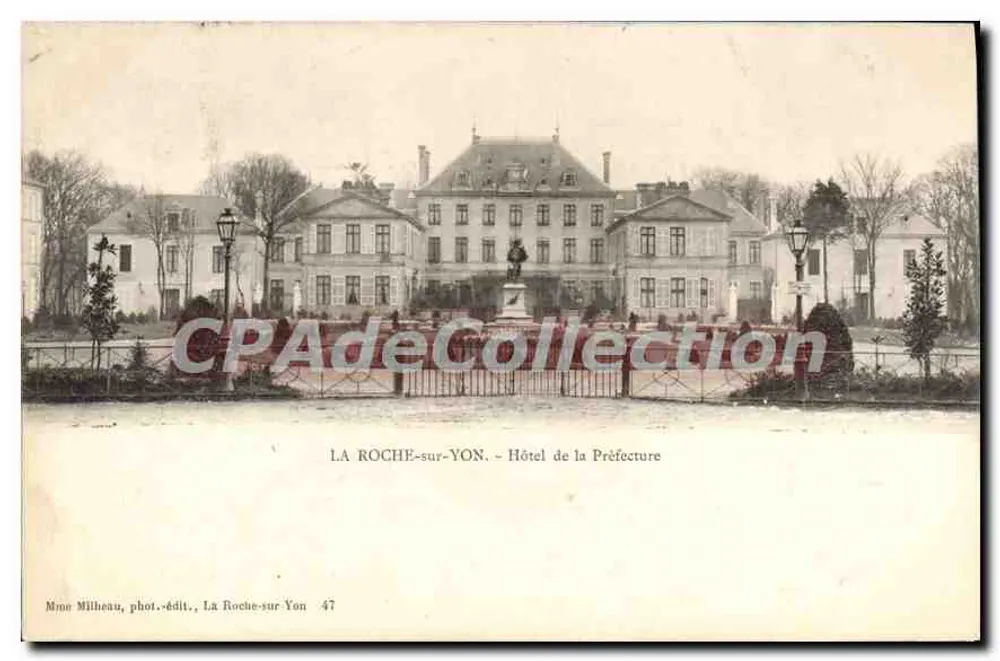 La Roche-sur-Yon — Hotel Prefektury — Pani Milheau, fotograf. i wydawca, La Roche-sur-Yon 47 - Awers