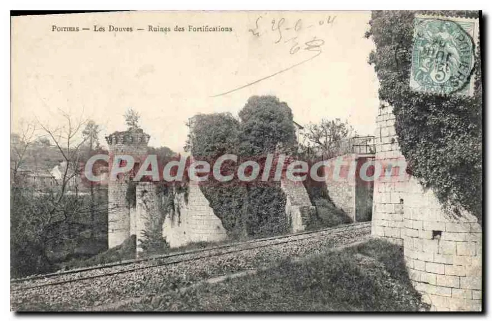 Poitiers — Les Douves — Ruínas das Fortificações — CPAPHIL - Frente