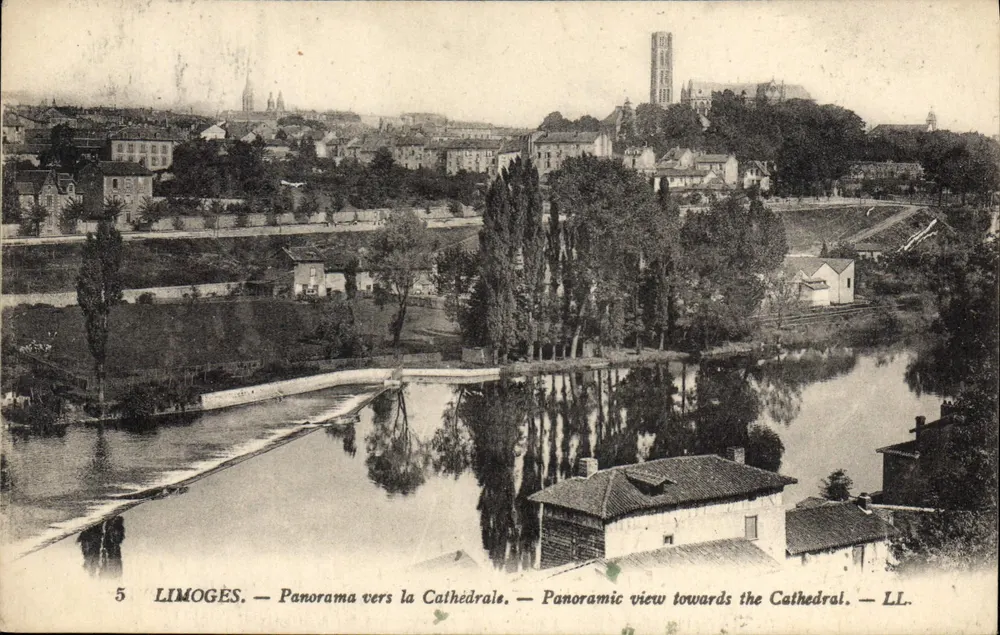 Limoges — Panorama em direção à Catedral — LL. - Frente