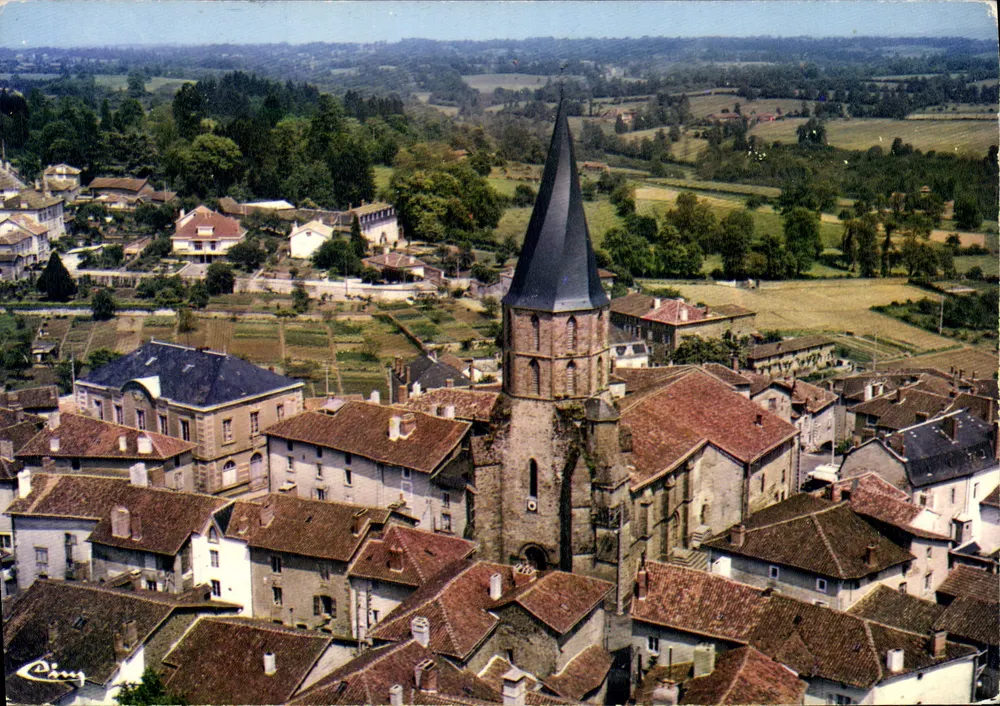 Rochechouart (Haute-Vienne) — Allgemeine Luftaufnahme — Combier Imprimeur Macon-CAM' - Vorderseite