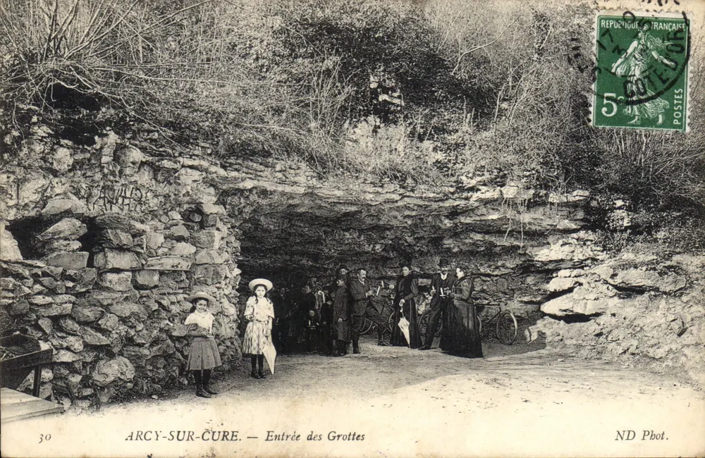 Arcy-sur-Cure — Entrada das Grutas — ND Fot. n°30 - Frente