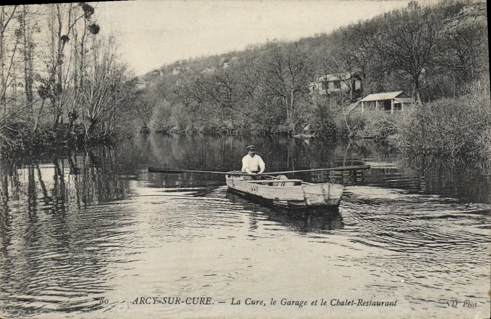 Arcy-sur-Cure — Die Cure, der Garage und das Chalet-Restaurant — ND Phot - Vorderseite