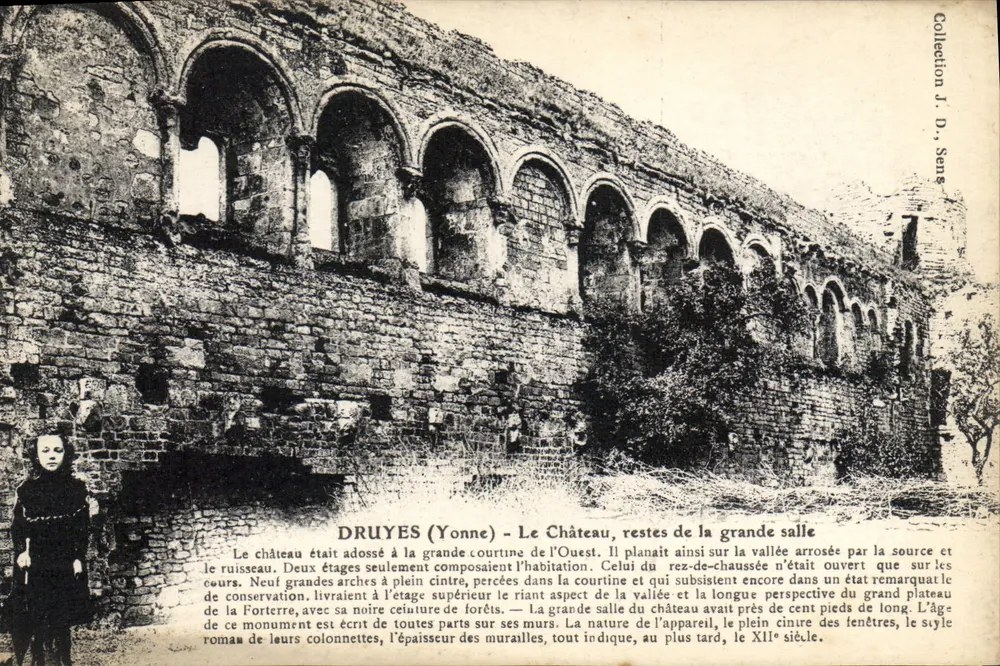 Druyes (Yonne) — Das Schloss, Reste des großen Saals — Sammlung J. D., Sens - Vorderseite