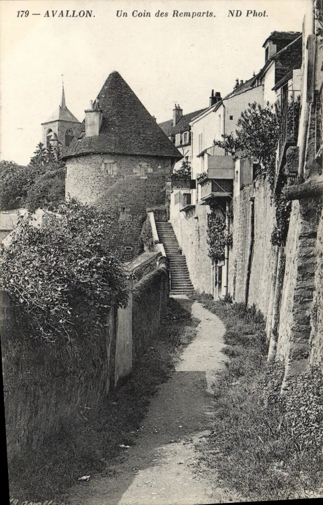 Avallon — Ein Stück der Mauern — ND Fot. n° 1779 - Vorderseite